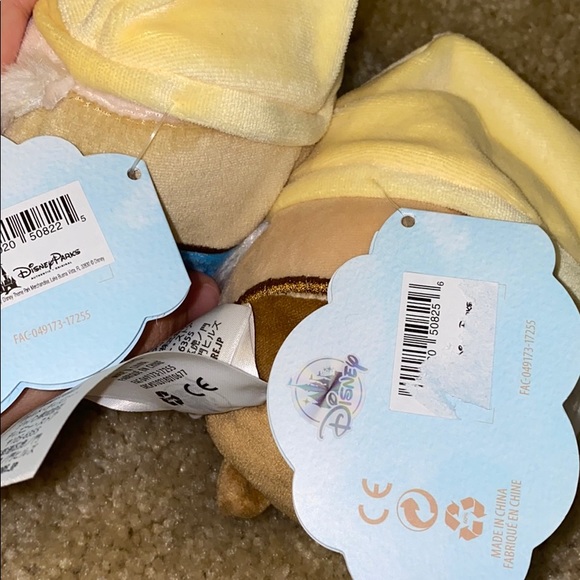 Disney ufufy Dwarf plush - Picture 4 of 4